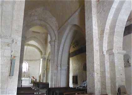 Intérieur de l'église Saint Martin de Brux