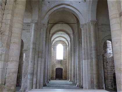 Eglise Saint Pierre de Parthenay le Vieux