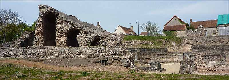 Ruines du Théatre de Drevant (Bituriges Cubes)
