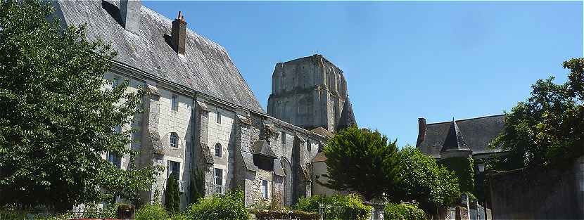 Ruines de l'abbaye de Cormery