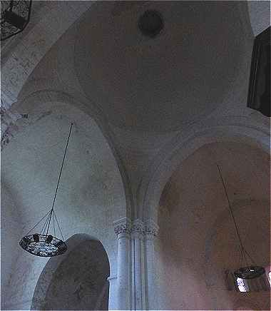 Coupole au-dessus de la croisée du transept de l'église Notre-Dame du Fougeray à Cormery