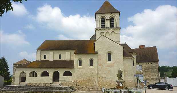 Eglise Romane Saint Sulpice d'Oyré