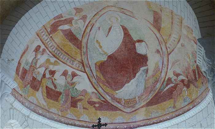 Fresque murale: Christ en majesté sur la vôute de l'abside de l'église Saint Nicolas de Tavant