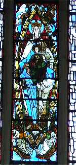 Vitrail de la Vierge de Vendome dans l'église abbatiale de la Trinité à Vendôme